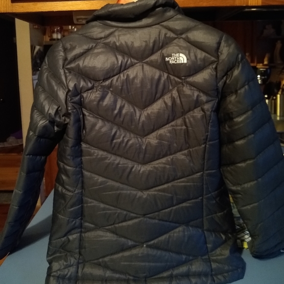 Northface coat size small very warm black - Picture 2 of 3